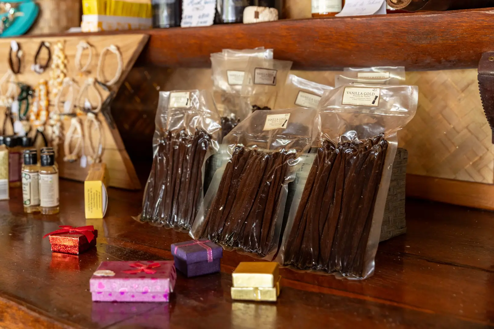 Galerie Tahaa Fare Hau Camp 8